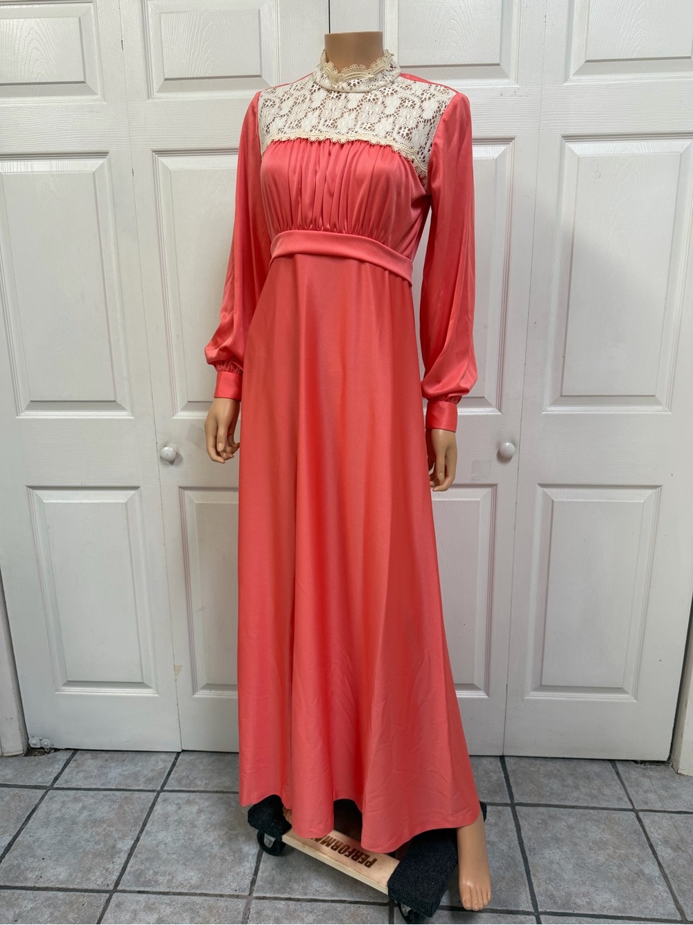 Vintage Lace Yoke Long Sleeve Coral Maxi Dress Size Medium
